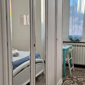 Camera con letto king size
